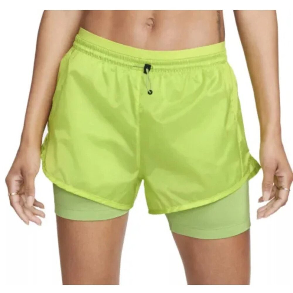 NWT Nike Women's Icon Clash Tempo Luxe Running Shorts Green DM7739-321 Size M